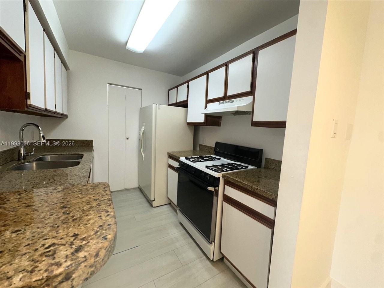 15295 Sw 106th Ln #718 - Photo 3 of 15