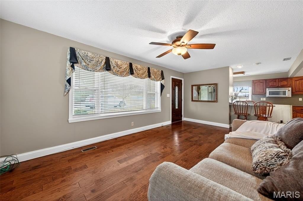 5591 Old State Route 21 - Photo 3 of 26