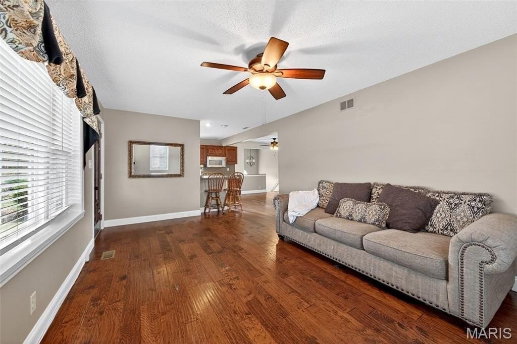 5591 Old State Route 21 - Photo 4 of 26