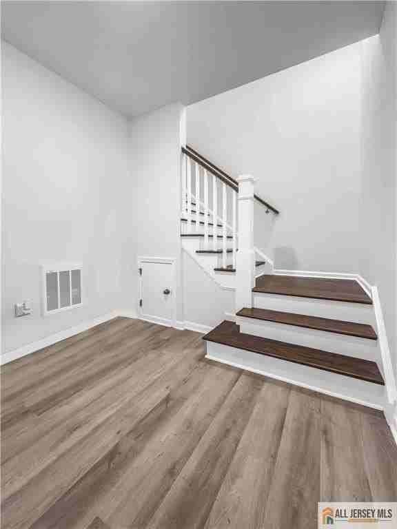 204 Honeysuckle Ln - Photo 3 of 17