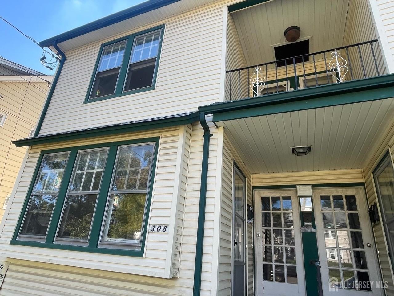 308 S 3rd Ave Unit 308 #308 - Photo 4 of 21