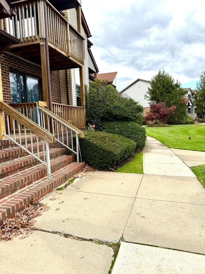 4706 Boice Dr - Photo 2 of 15