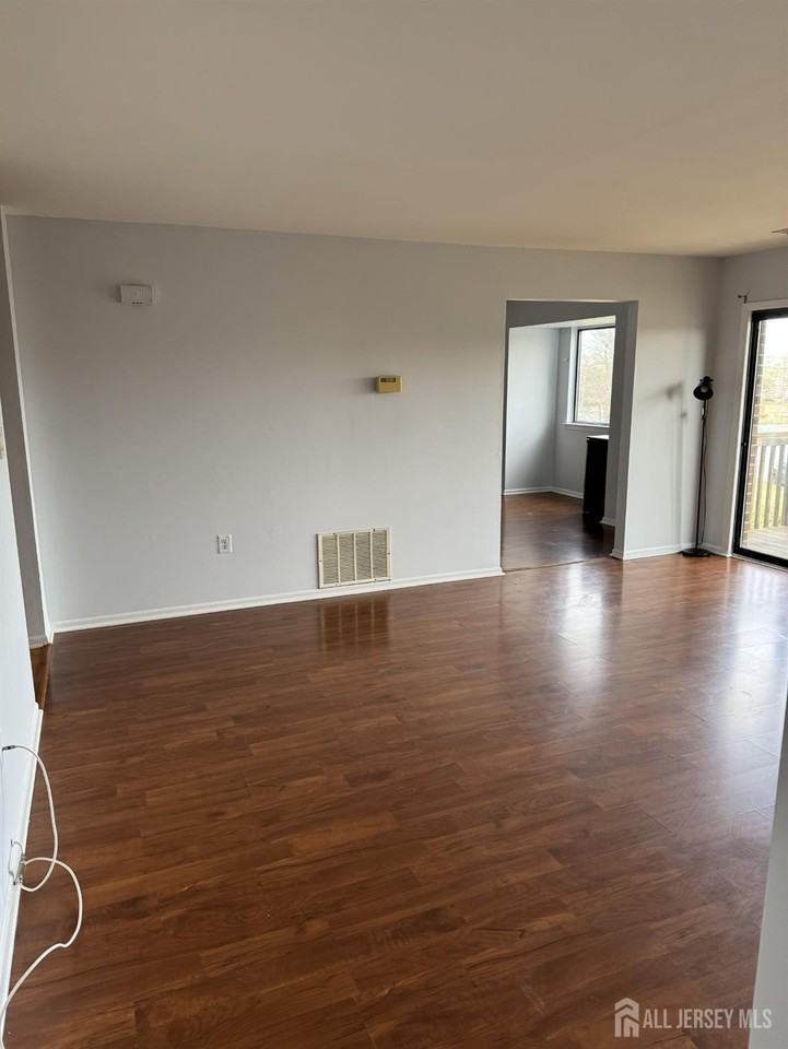 4706 Boice Dr - Photo 5 of 15