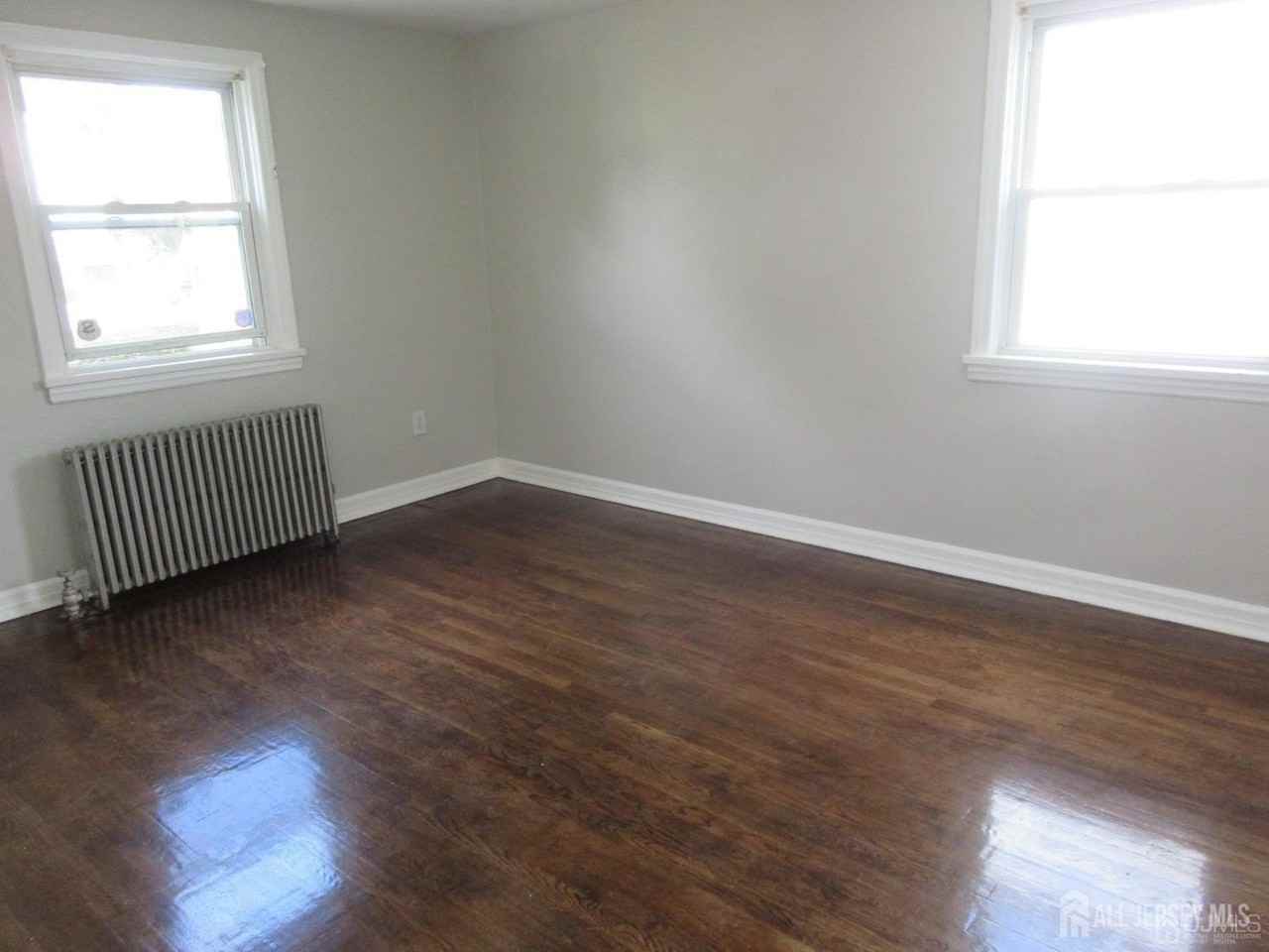 815 2nd St Unit B #B - Photo 7 of 13