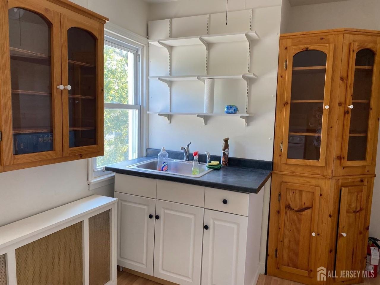 74 Raritan Ave Apt 3 #3 - Photo 4 of 6