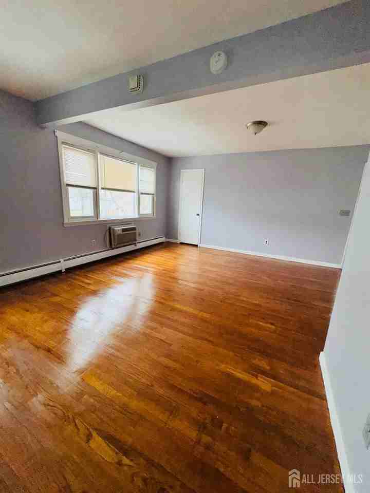 32 Union Pl #2FL - Photo 4 of 14