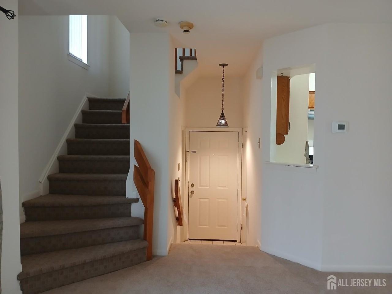 1081 Schmidt Ln - Photo 3 of 20