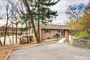 23 Cardownie St - Photo 1 of 1