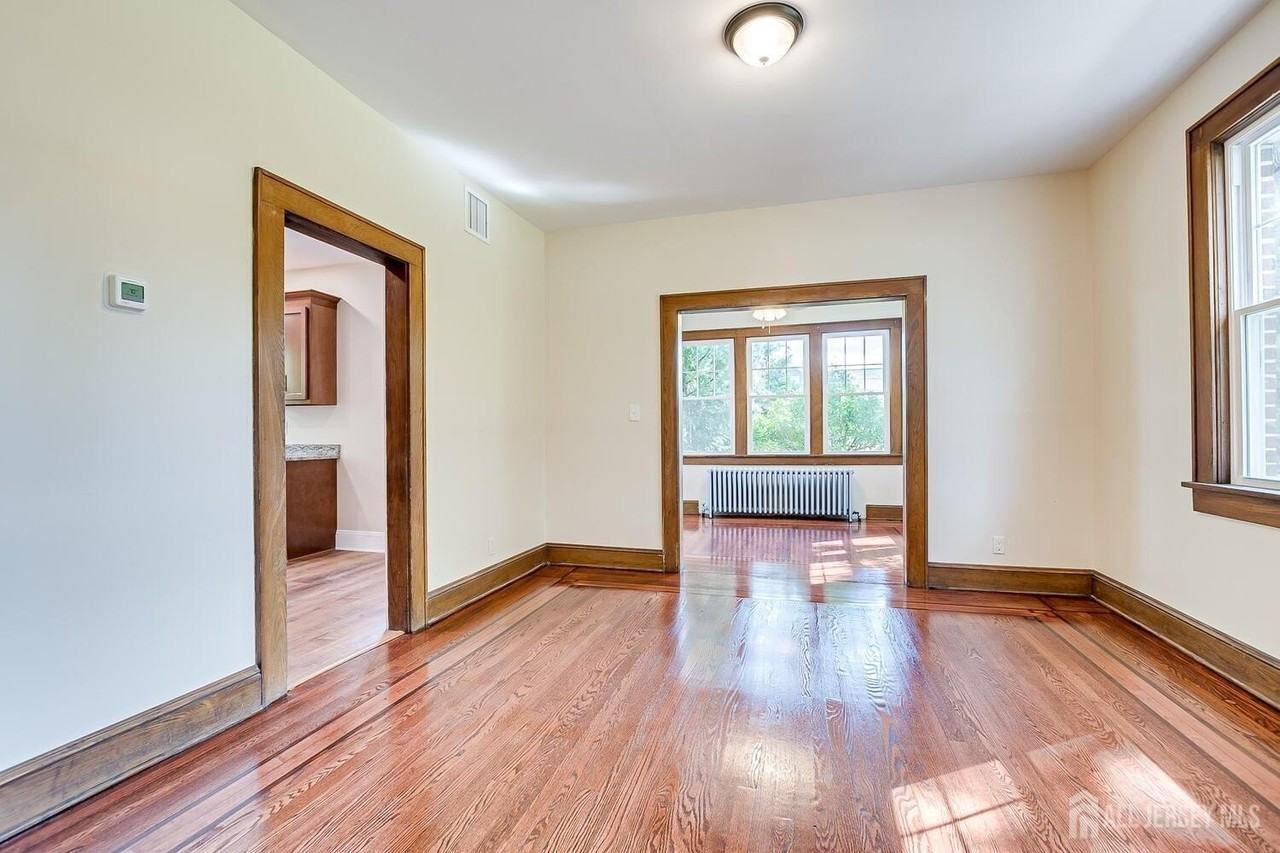 338 Buckelew Ave - Photo 5 of 50