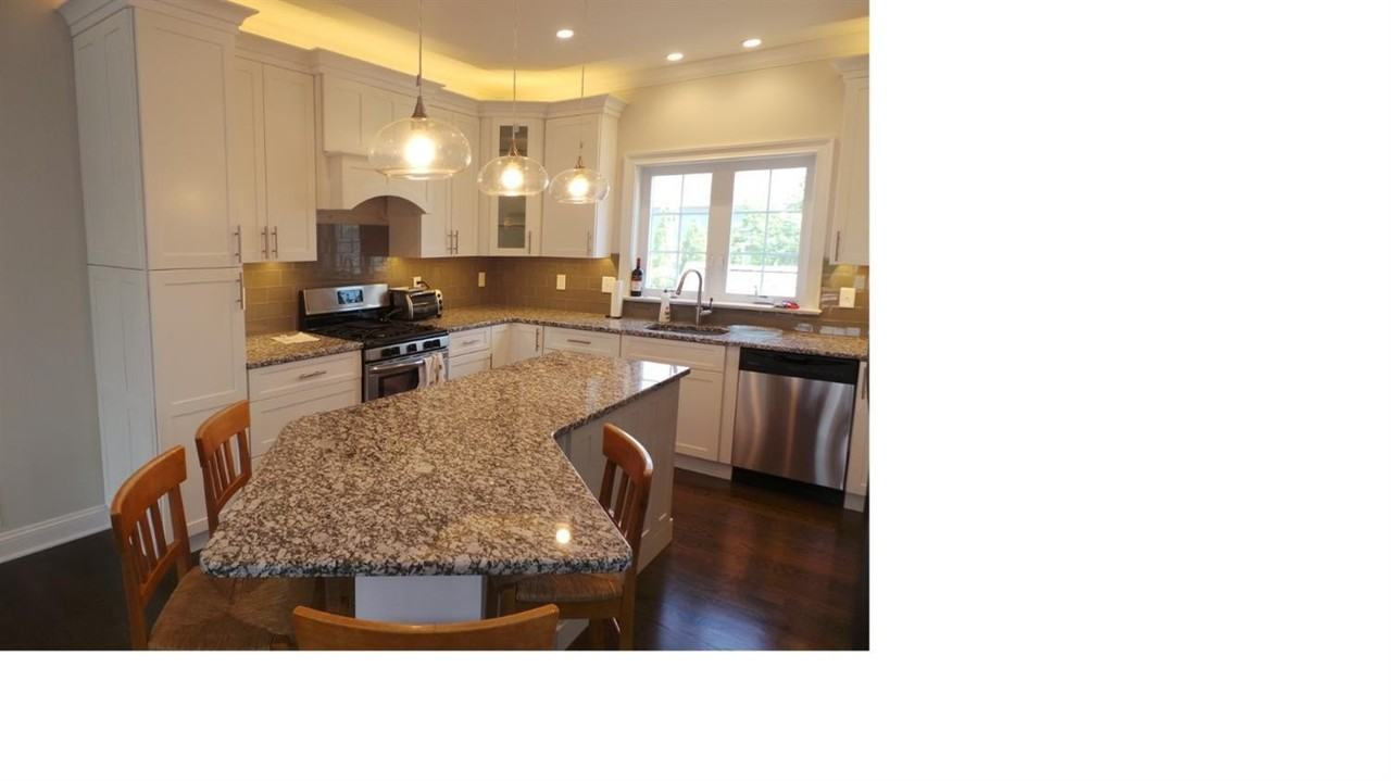 312 Saint Louis Ave - Photo 3 of 18