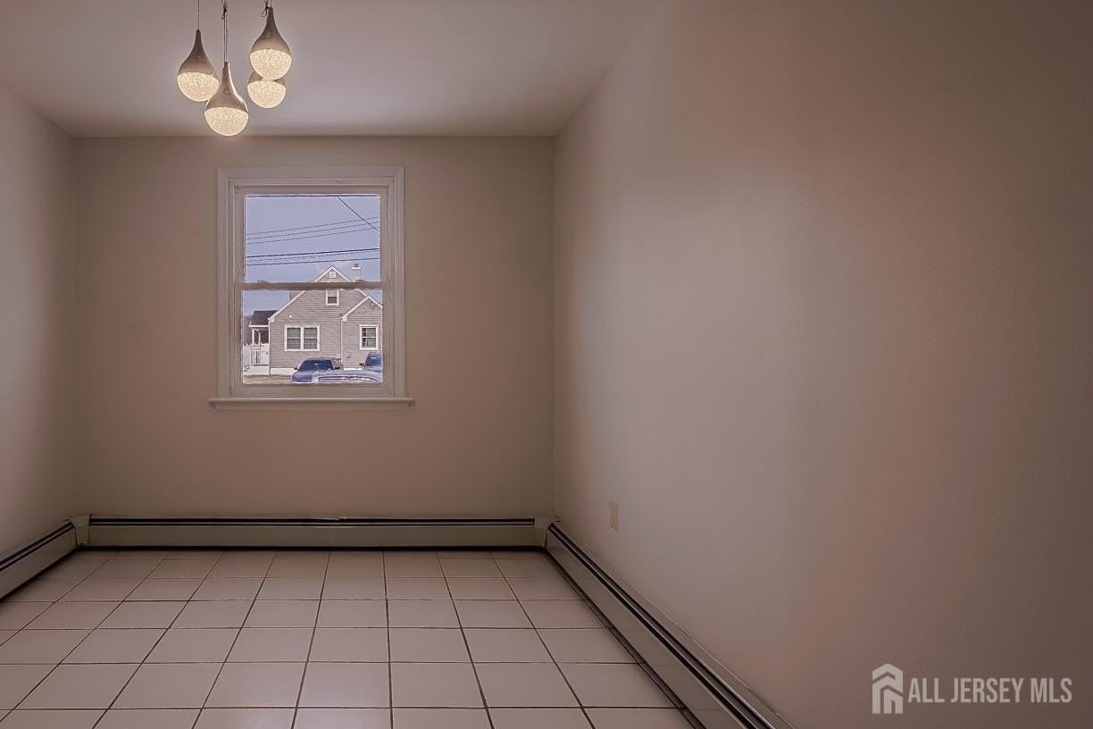 253 9th St Apt A #A - Photo 6 of 27