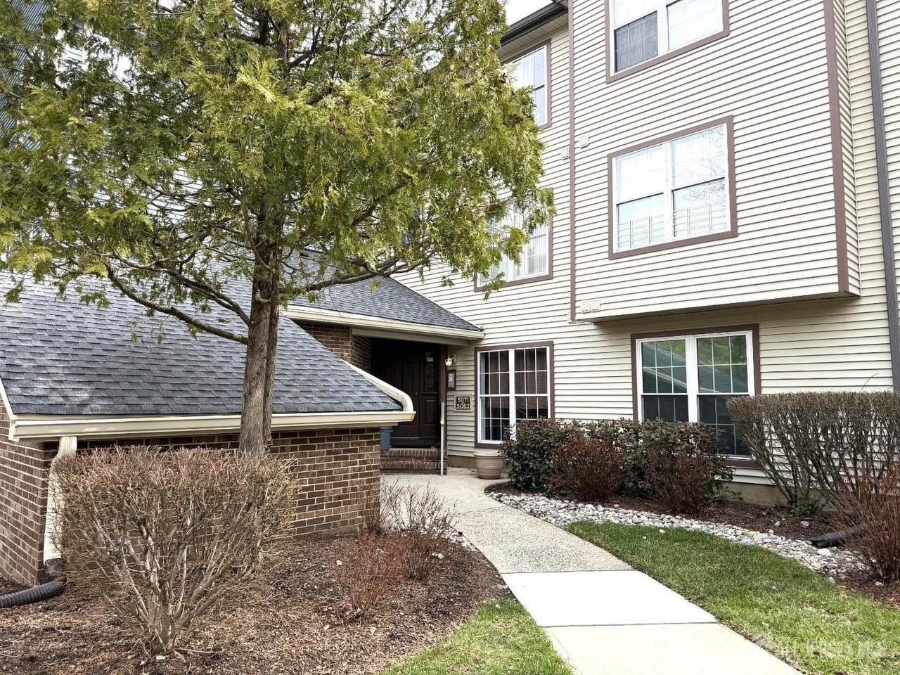 5083 Beech Ct #5083 - Photo 2 of 21