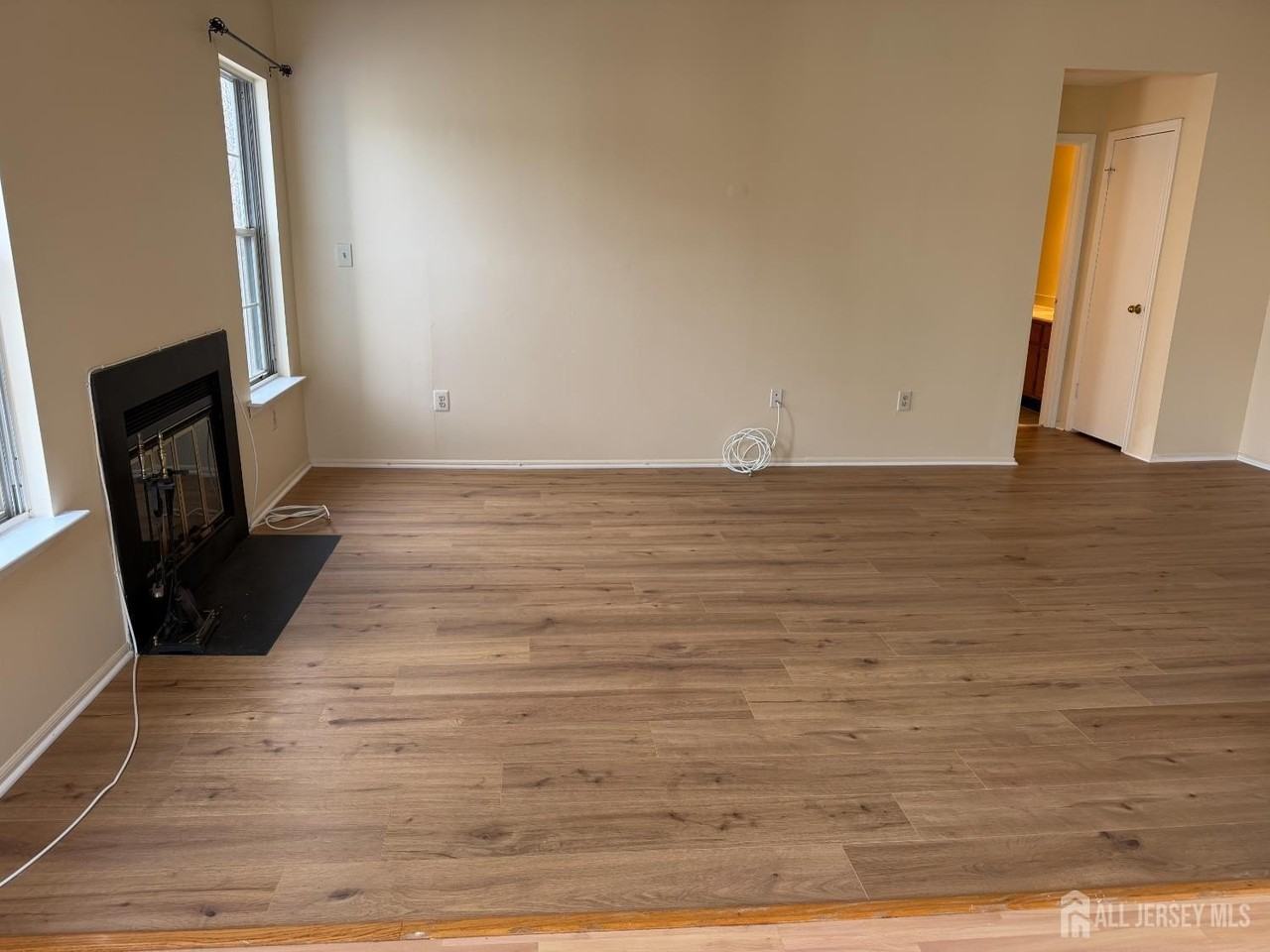 5083 Beech Ct #5083 - Photo 6 of 21