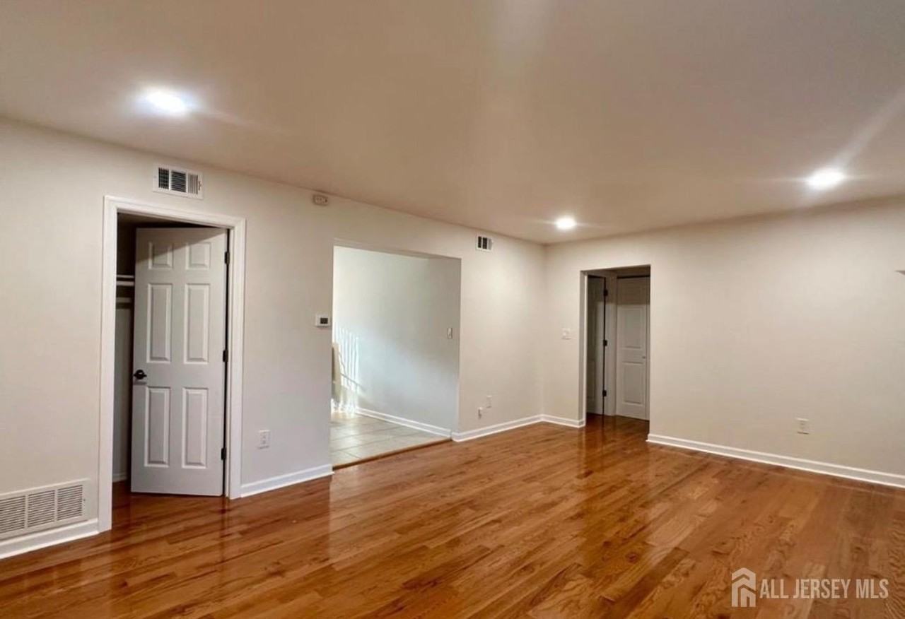 37 Judson St Apt 5a #5A - Photo 3 of 13