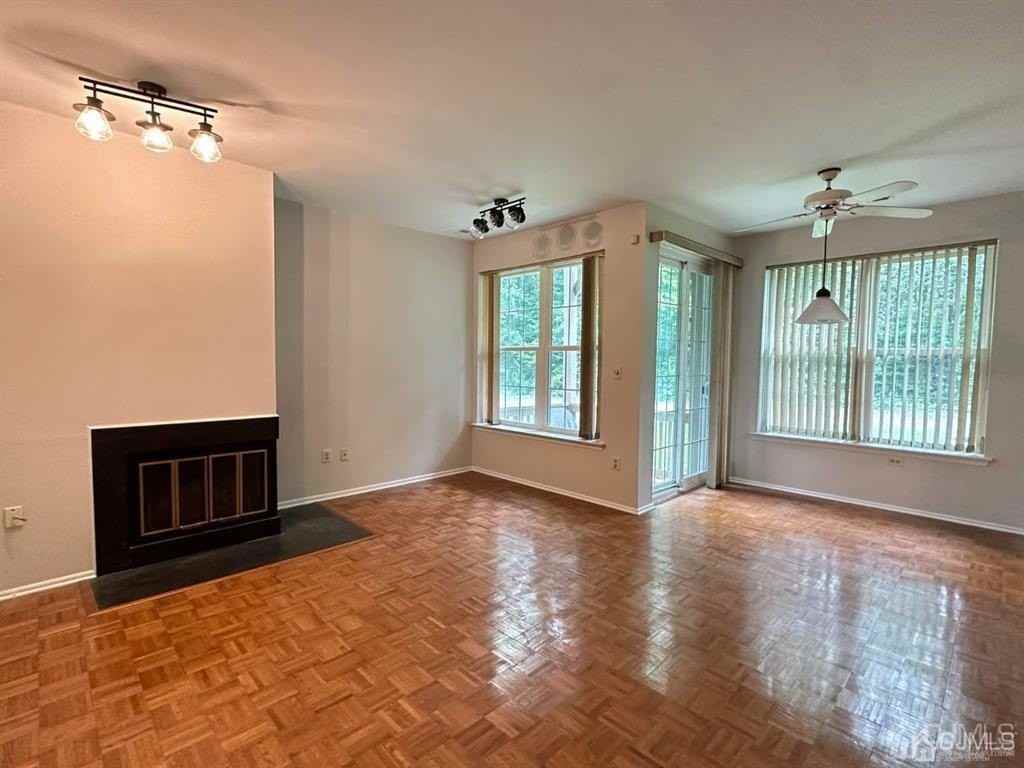 6111 Cedar Ct - Photo 3 of 10
