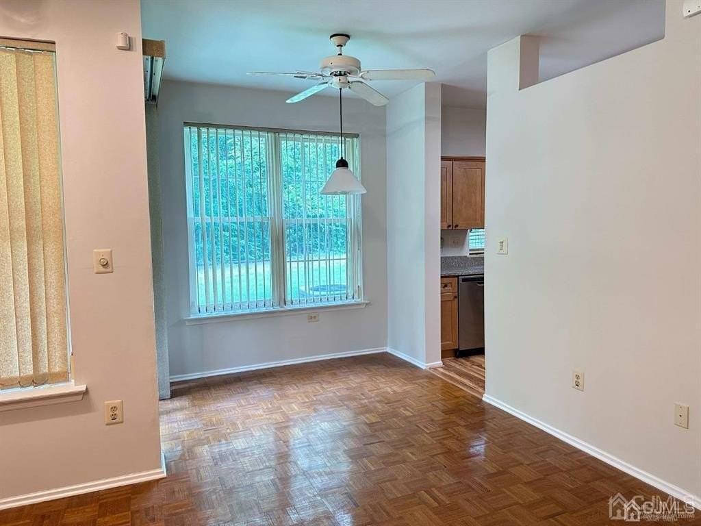 6111 Cedar Ct - Photo 5 of 10