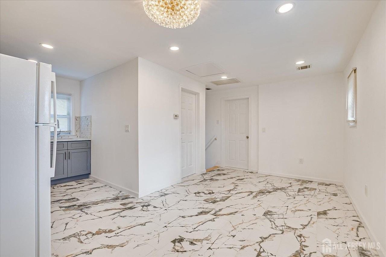 385 Pierson Ave Unit 2 #2 - Photo 6 of 18