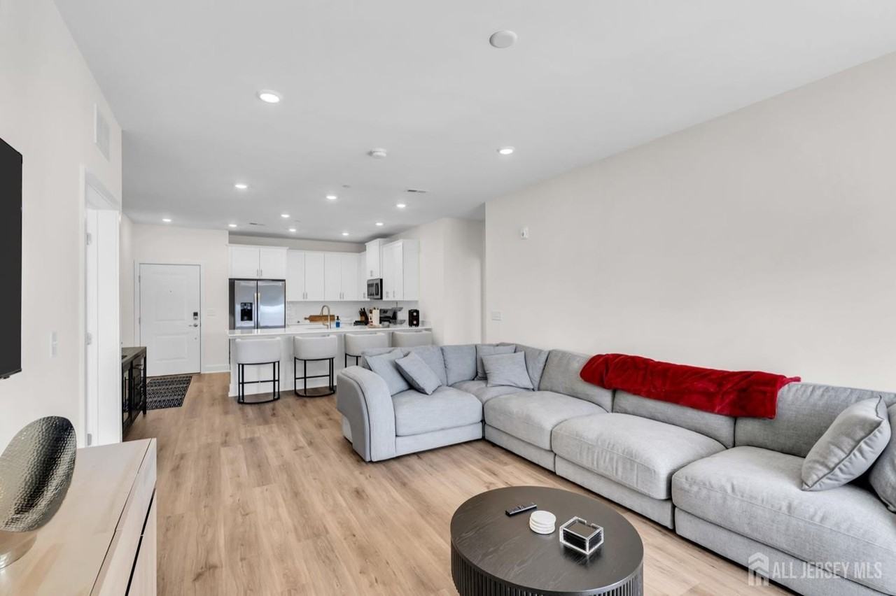 30102 Radford Court - Photo 3 of 13