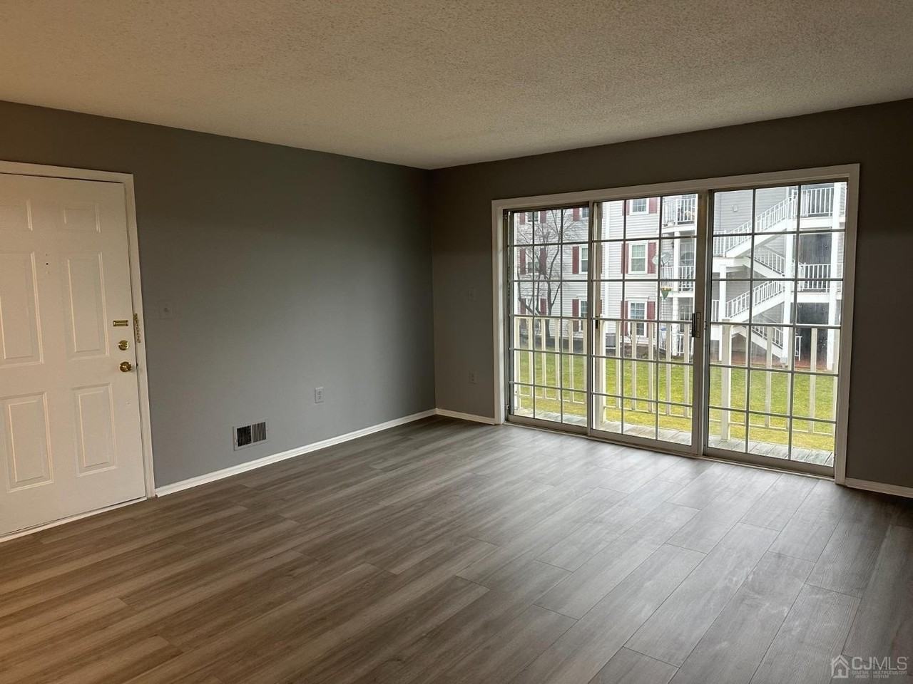 464 Northam Dr - Photo 6 of 15