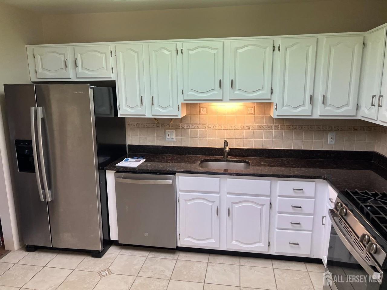 92 Heather Ct - Photo 5 of 14