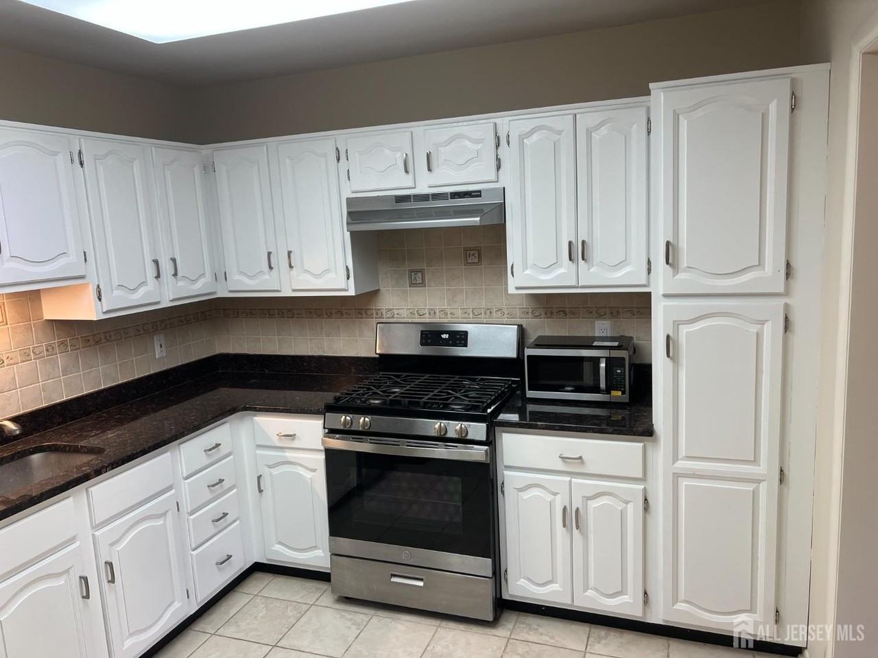 92 Heather Ct - Photo 6 of 14