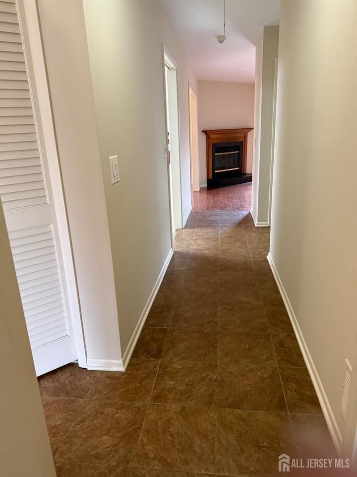 92 Heather Ct - Photo 7 of 14