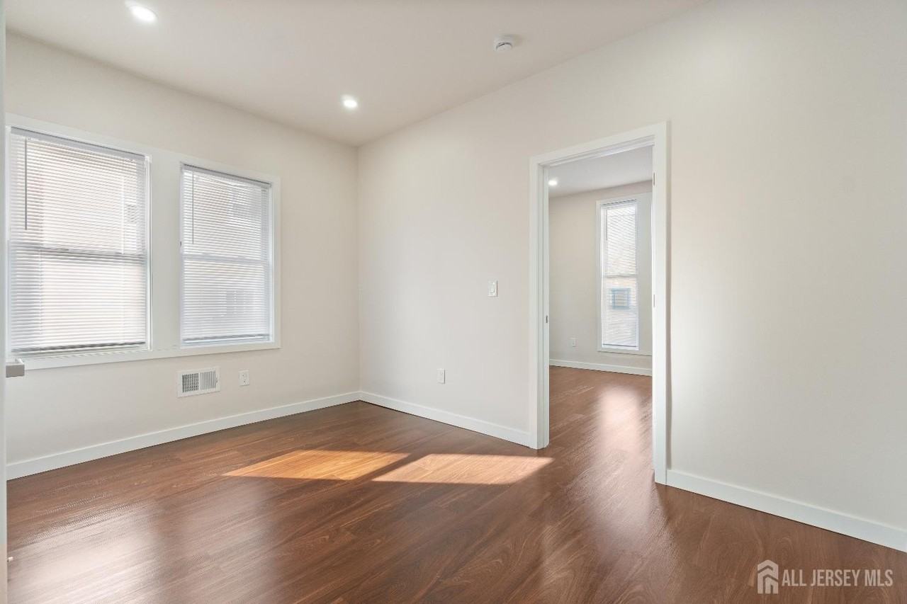 826 George St Unit 1stfl #1stFL - Photo 2 of 22