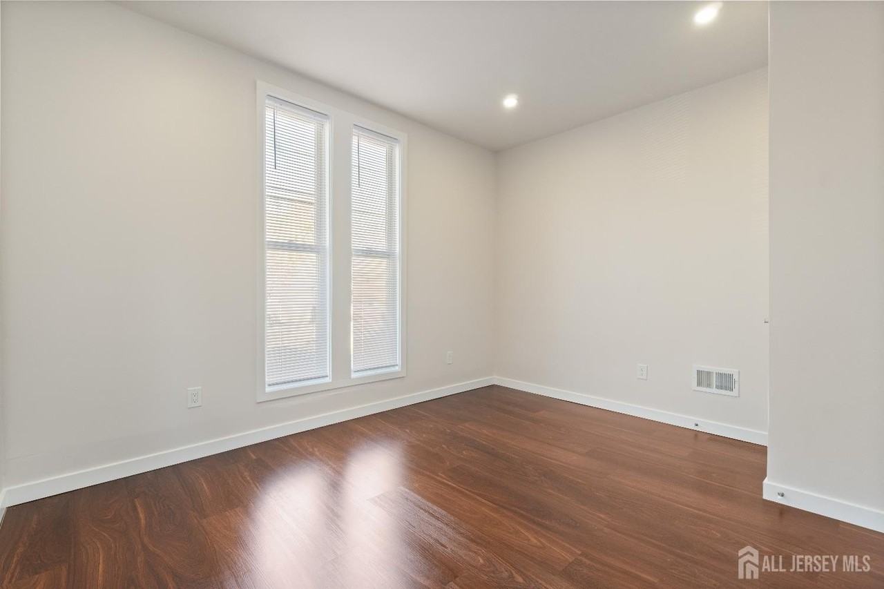 826 George St Unit 1stfl #1stFL - Photo 3 of 22