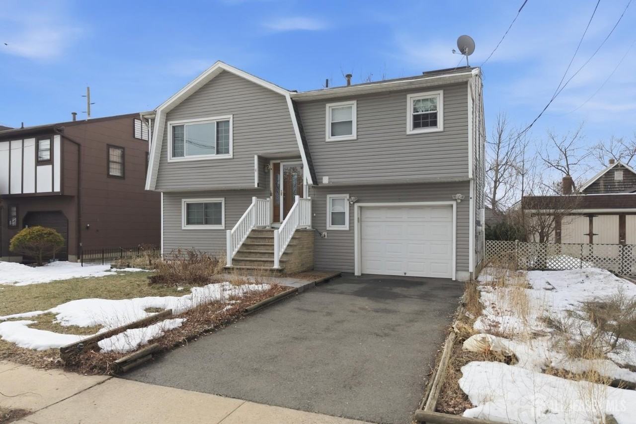 6 Cherry St - Photo 2 of 30