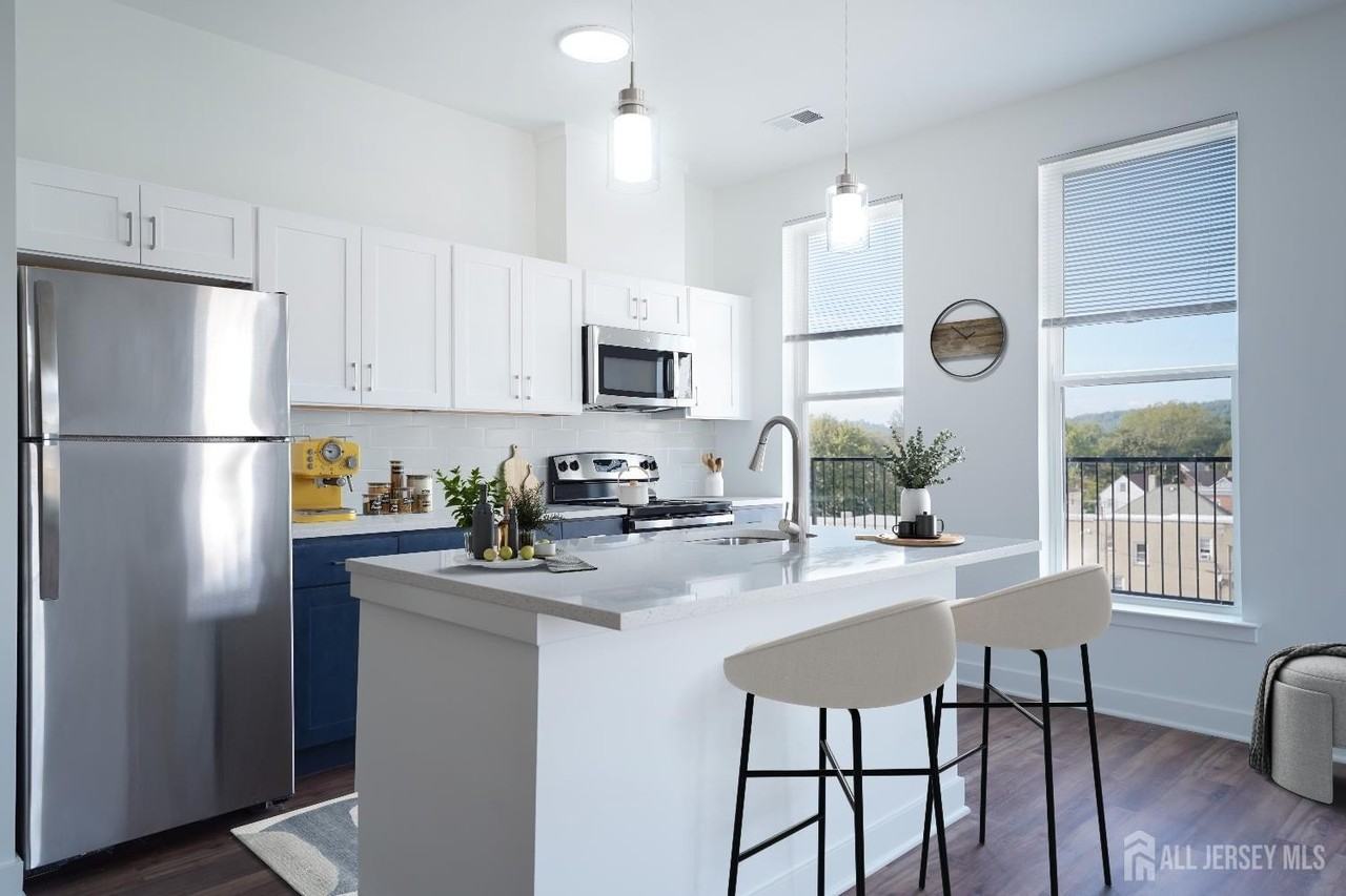 18 W Main St #204 - Photo 5 of 28