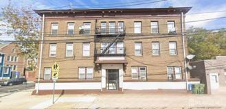 110 Market St Apt 3e #3E - Photo 1 of 1
