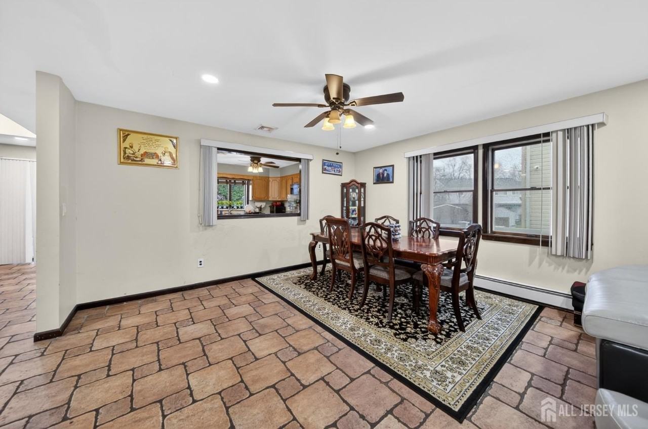 14 Carteret St - Photo 4 of 16