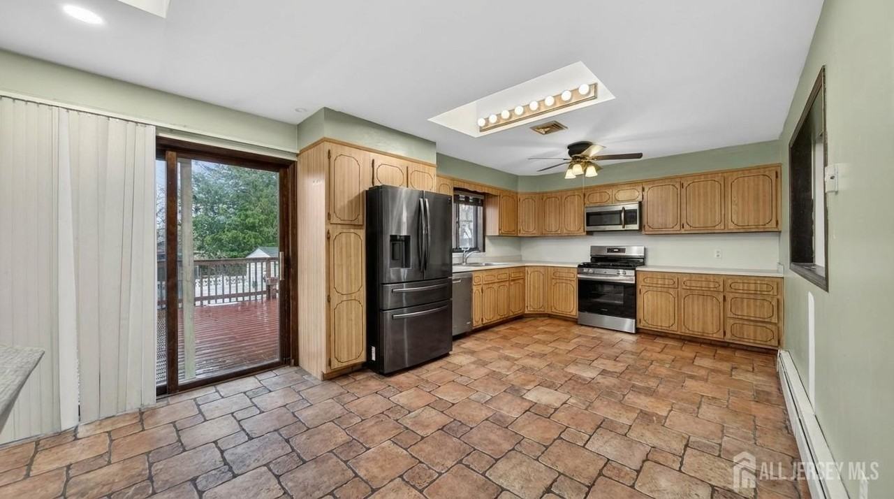 14 Carteret St - Photo 6 of 16