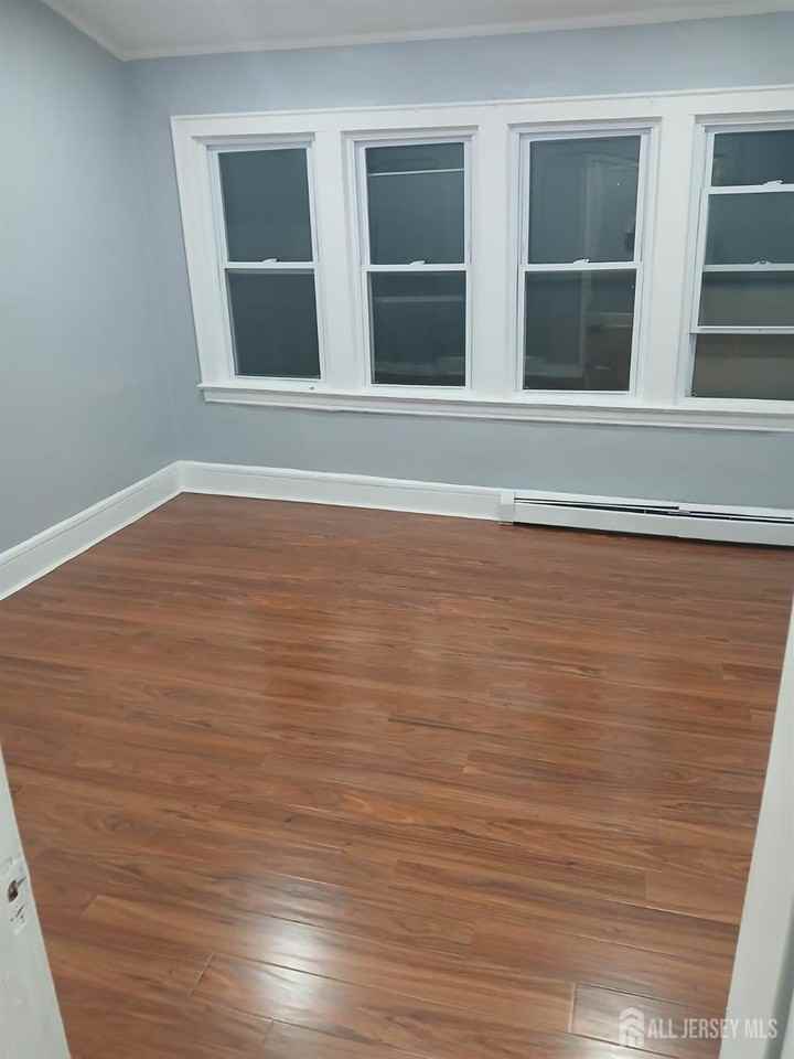 51 Poe Ave Apt 3 #3 - Photo 6 of 14