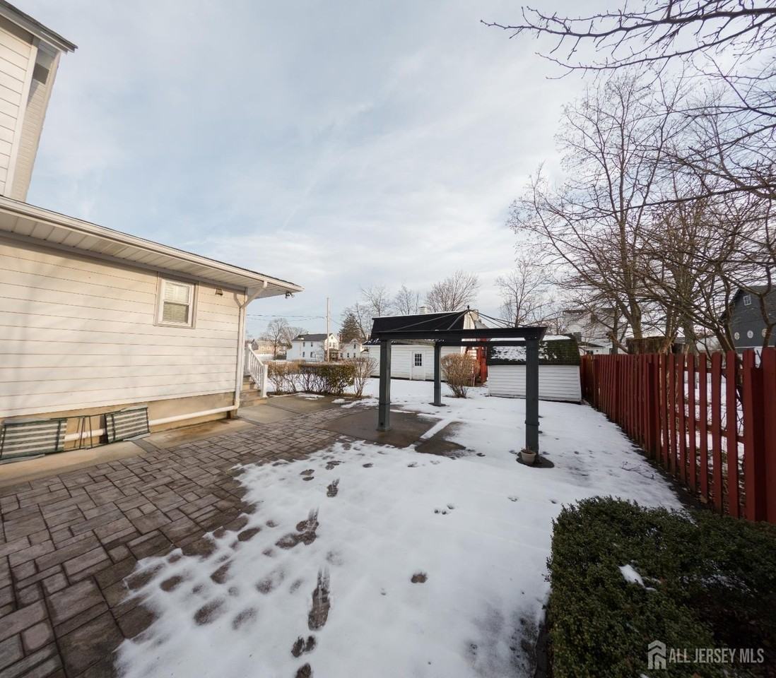 15 Sedgwick St - Photo 4 of 30