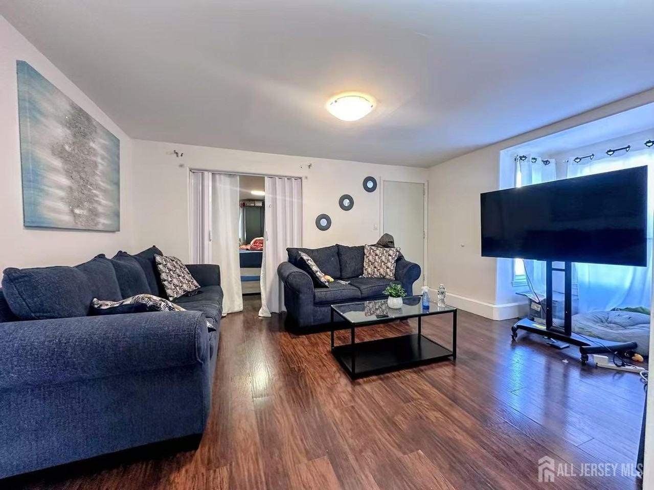 136 Broad St - Photo 3 of 16