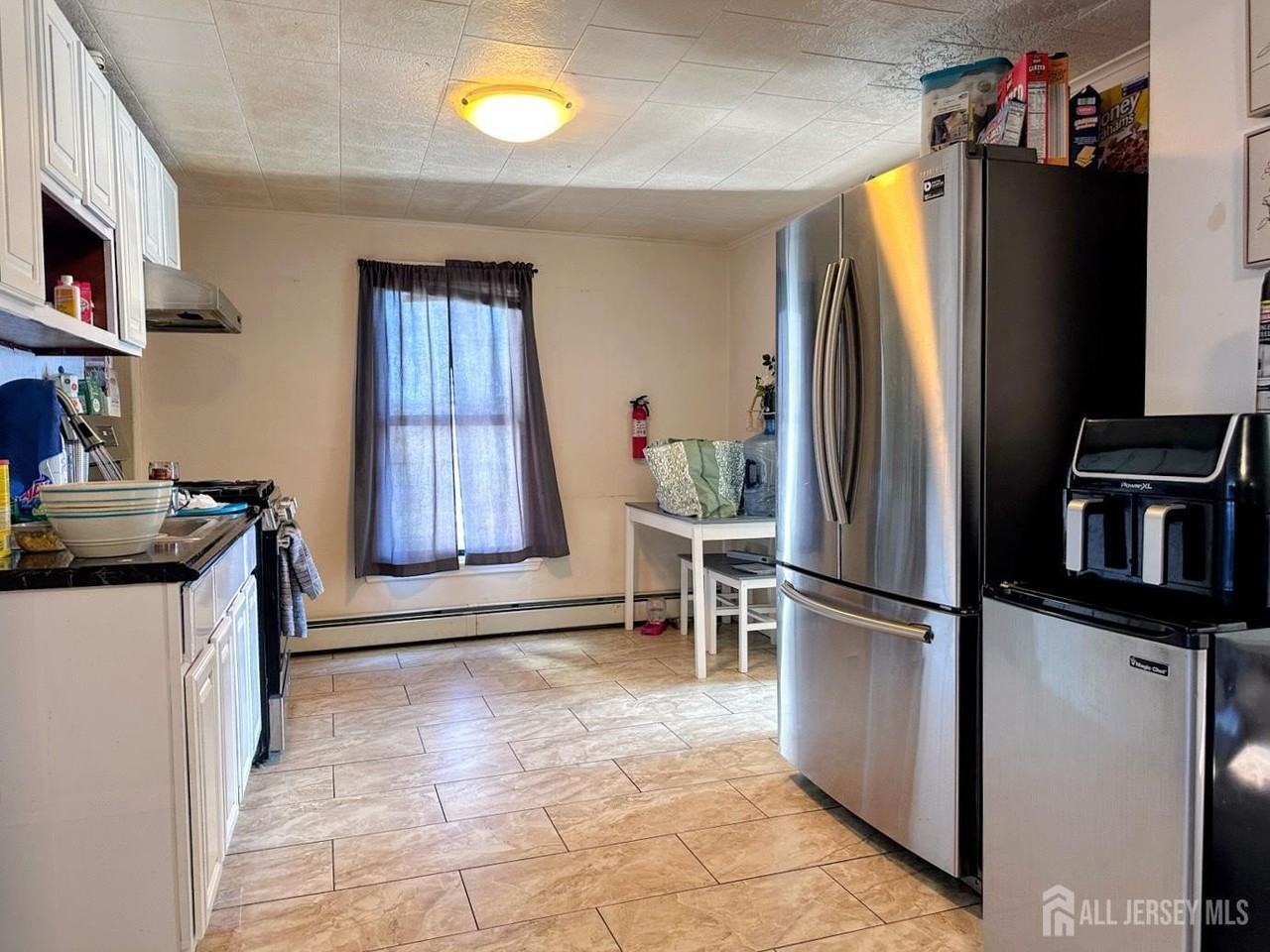 136 Broad St - Photo 7 of 16