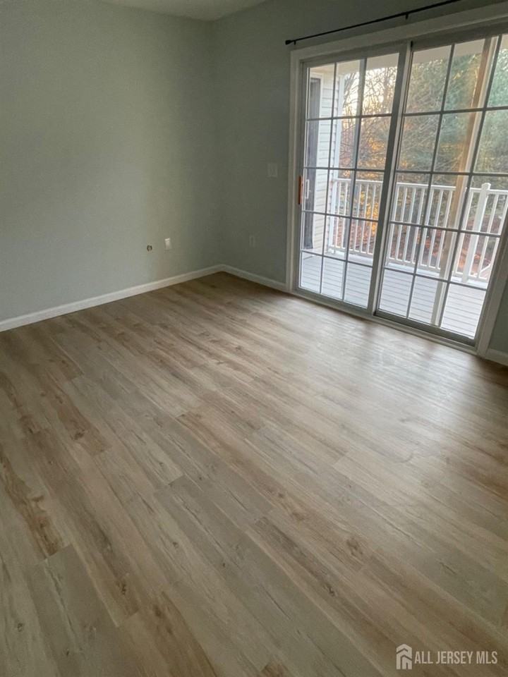 234 Pinelli Dr - Photo 5 of 13