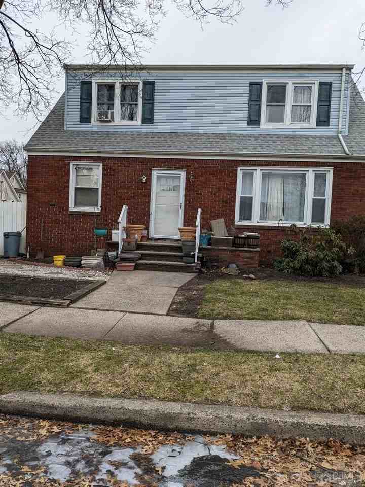307 2nd St