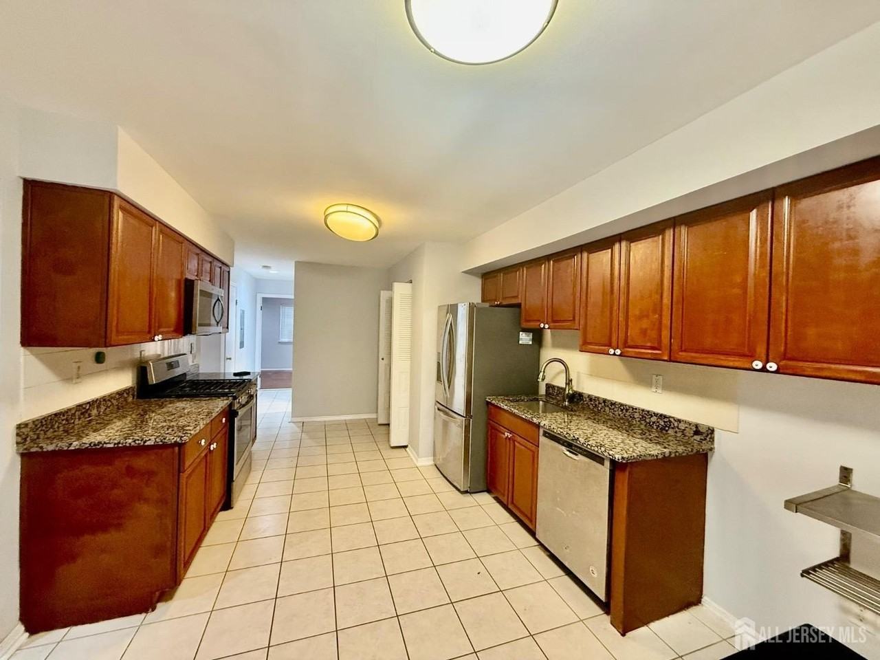 1404 Edison Glen Ter - Photo 2 of 19