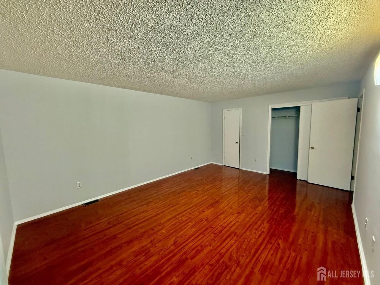 1404 Edison Glen Ter - Photo 6 of 19