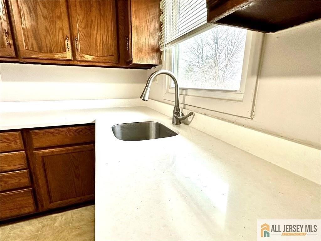 909 Hermann Rd - Photo 3 of 11