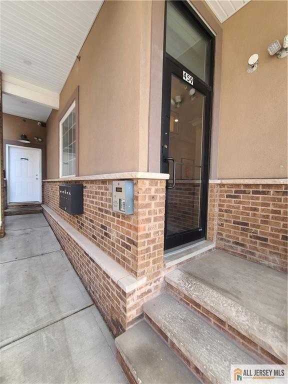 459 Main St #3 - Photo 3 of 31