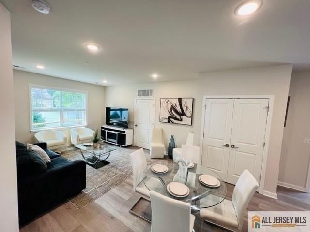 463 Old Post Rd - Photo 6 of 21