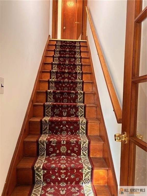 18 Fountain St #B - Photo 5 of 15