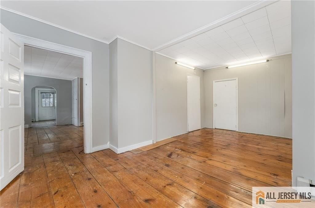 20 Willow Ave - Photo 7 of 13