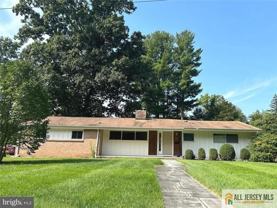 28 Pardoe Rd - Photo 1 of 1