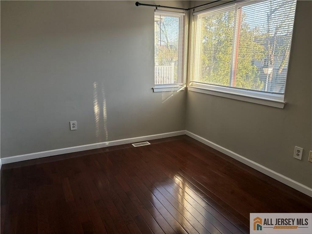 904 Gregorys Way #904 - Photo 6 of 19