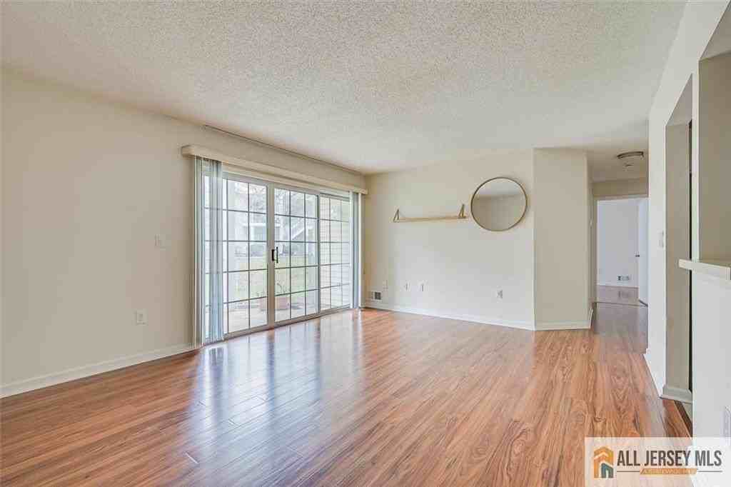 69 Amberly Ct Unit 165 - Photo 3 of 18