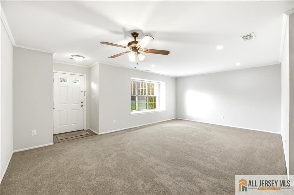 151 Wyndham Pl - Photo 4 of 19